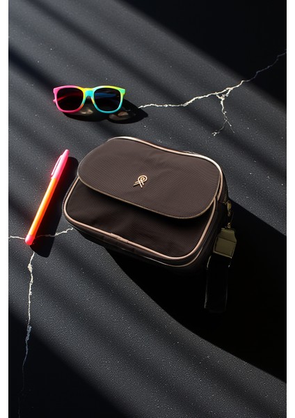 Astarlı Askılı 3 Bölmeli El ve Omuz Çantası 111003 modelleri