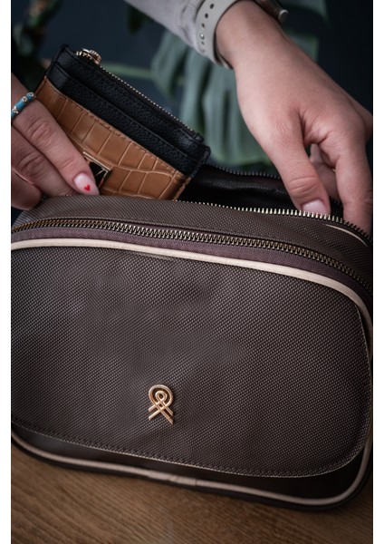 Astarlı Askılı 3 Bölmeli El ve Omuz Çantası 111003 fırsatları