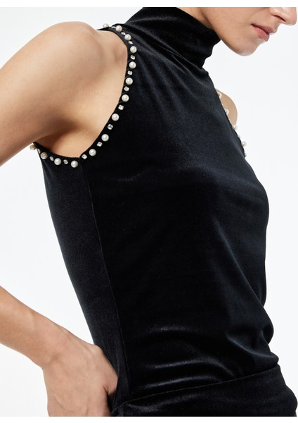 Slim Fit Kolsuz Inci Detaylı Dik Halter Yaka Kadife Bluz indirimleri