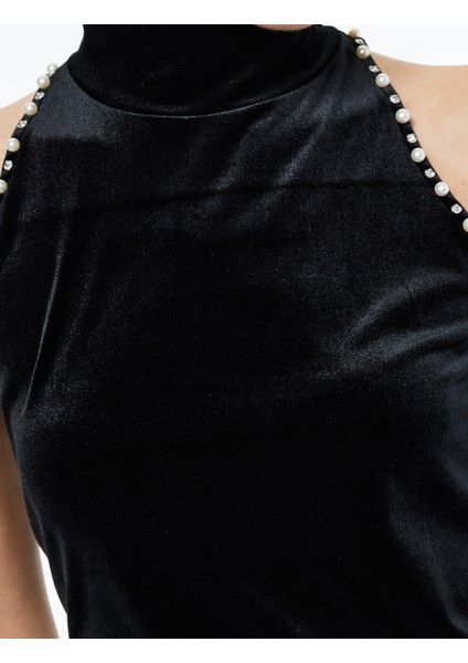 Slim Fit Kolsuz Inci Detaylı Dik Halter Yaka Kadife Bluz