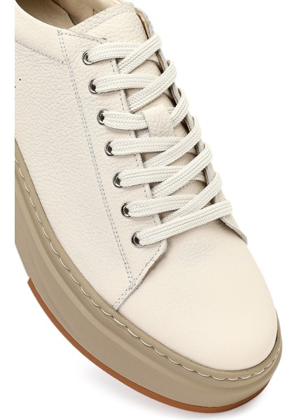 Erkek Beyaz Bağcıklı Kalın Tabanlı Deri Sneaker 25WFD6124FT