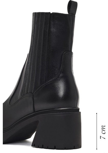 Kadın Siyah Fermuarlı Kalın Topuklu Deri Bot 25WFD230418 fiyatları