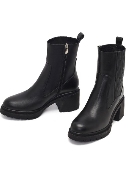 Kadın Siyah Fermuarlı Kalın Topuklu Deri Bot 25WFD230418 modelleri