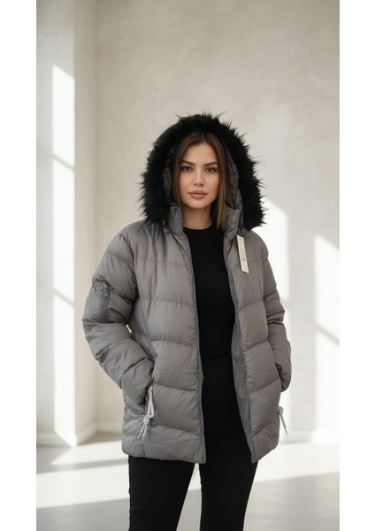 Bayan Kapşonlu Şişme Mont