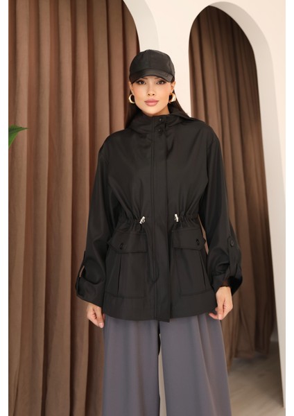 Kadın Siyah Kapüşonlu Katlama Kol Detaylı Trençkot