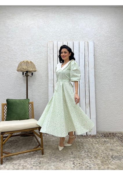 Beyaz Yakalı Su Yeşili Papatya Kloş Poplin Elbise fiyatları