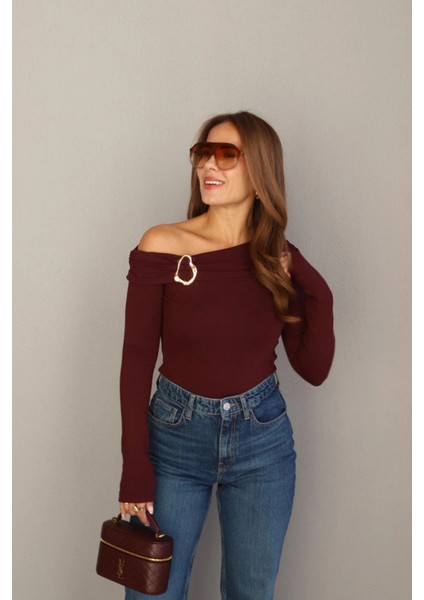 Omzu Açık Tokalı Bluz modelleri