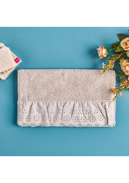 Soft Fırfırlı El Havlusu - Krem - 30X50 cm