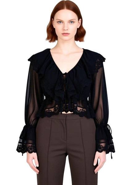 Kadın V Yaka Dantel Detaylı Fırfırlı Bluz Yazlık Şıklık ve Konfor Kaliteli Şık Rahat Modern fiyatları