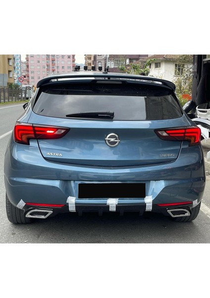 Opel Astra K Egzoz Görünümlü Difüzör 2015-2021 Parlak Siyah