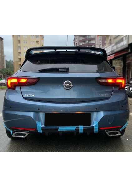 Opel Astra K Egzoz Görünümlü Difüzör 2015-2021 Parlak Siyah modelleri