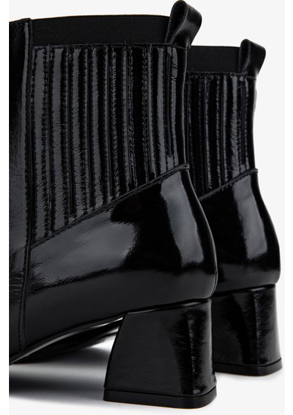 Kadın Hakiki Deri Siyah Rugan Topuklu Bot 33 11505 Bn Bot SK25-26 Sıyah Rgn fırsatları