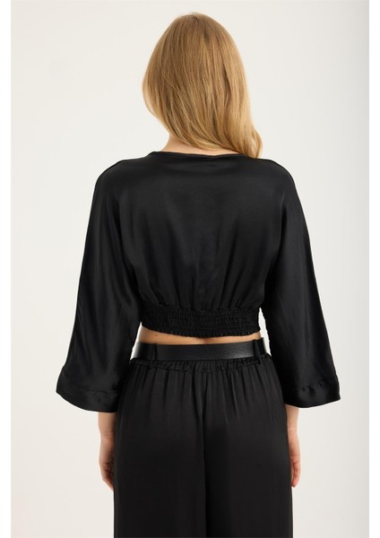 Kısa Burgulu Bluz indirimleri