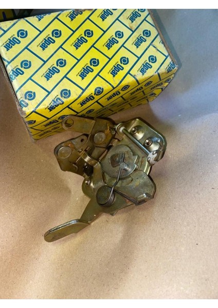 Murat 124/SERÇE Ön Sağ Kapı Kilidi Opar Marka Eski Üretim Etiketçilere Özel