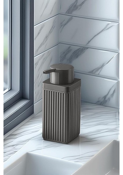 Haus Lines Serisi Gri Banyo Seti, 5 Parça Akrilik Kare 5 Litre Çöp Kovası, Sabunluk, Fırçalık Takımı 3462 Gri modelleri