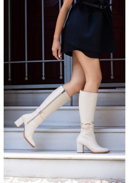 Kadın Cilt Jany Model Toka Detaylı Diz Altı Fermuarlı Sivri Burunlu Kalın Topuklu Çizme fiyatları