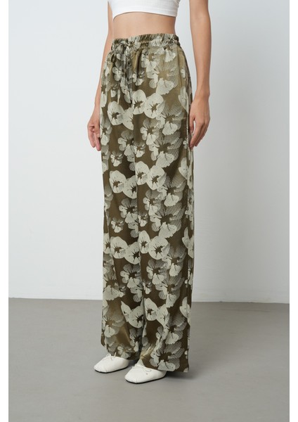 Kadın Haki - Bej Renk Desenli Bol Paça Beli Lastikli Pantolon fiyatları