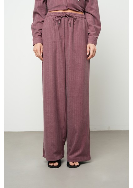 Kadın Bol Paça Beli Lastikli Çizgili Desenli Pantolon fiyatları