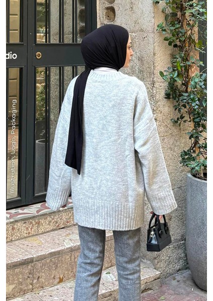 Geniş Kollu Kazak Gri fırsatları