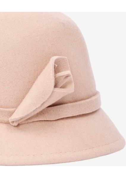 Çiçek Detaylı Yün Kloşe Şapka fiyatları