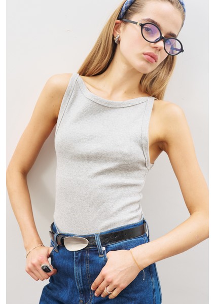 Oval Metal Tokalı Kemer Siyah fiyatları