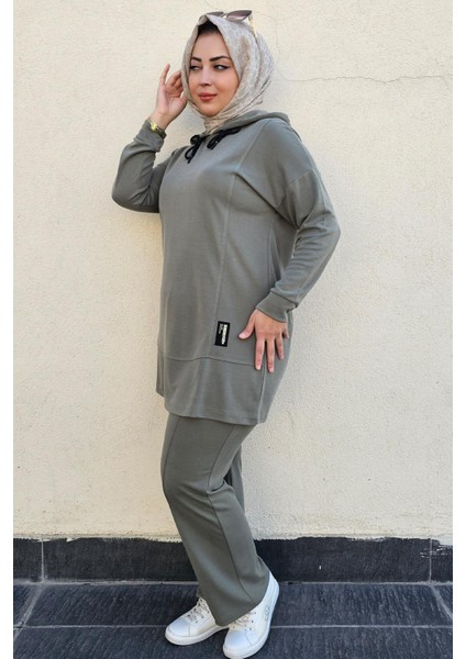Kadın Kapüşonlu Arma Detaylı Tesettür Takım fiyatları