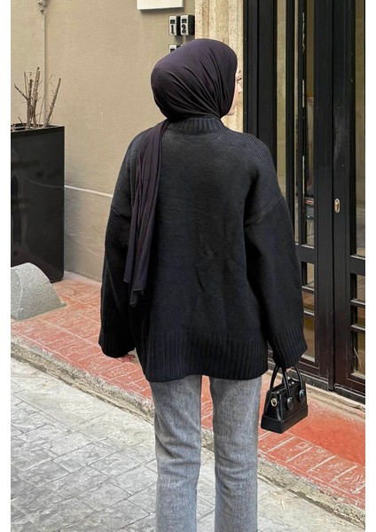 Geniş Kollu Kazak Siyah fırsatları