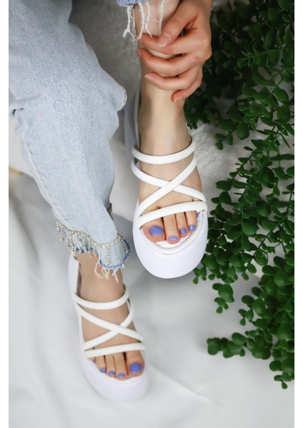 Kadın Paris Kalın Taban 9 cm Ortopedik Sandalet Beyaz