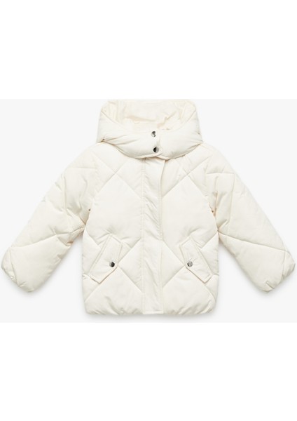 Uzun Kollu Cepli Kapitone Kapşonlu Mont