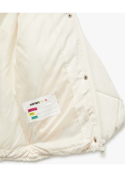 Uzun Kollu Cepli Kapitone Kapşonlu Mont fırsatları