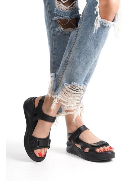 Kadın Aston Konfor Ortopedik Taban Cırtlı Sandalet Siyah