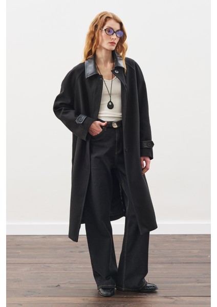 Deri Detaylı Kaşe Kaban Siyah fiyatları