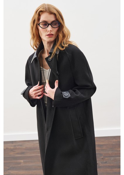 Deri Detaylı Kaşe Kaban Siyah modelleri