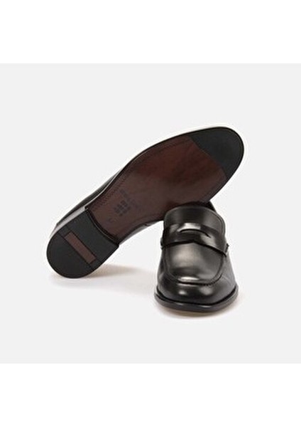 Erkek Klasik Ayakkabı Şık Tasarım ve Deri Malzeme ile Siyah Renk