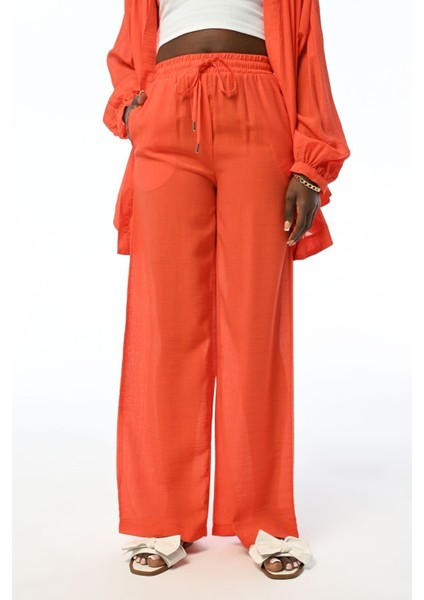 Kadın Rahat Kalıp Bol Paça Beli Lastikli Düz Renk Pantolon