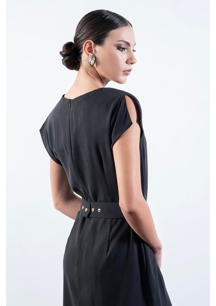 Rowland Bisiklet Yaka Yanları Omuzları Yırtmaçlı Kemerli Elbise Siyah fırsatları