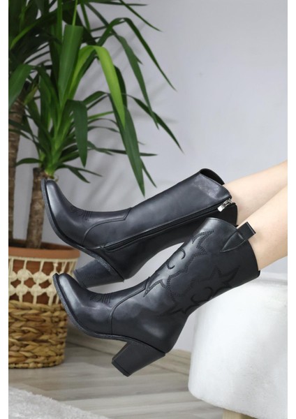 Kadın Siyah Cilt Kovboy 7 cm Topuklu Fermuarlı Çizme Siyah modelleri