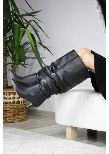 Kadın Oslo Topuklu Büzgülü Şık Tarz Günlük Rahat Çizme Siyah modelleri