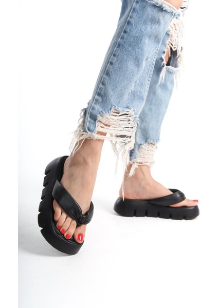 Kadın Siyah Kalın Tabanlı Parmak Arası Terlik Siyah fiyatları