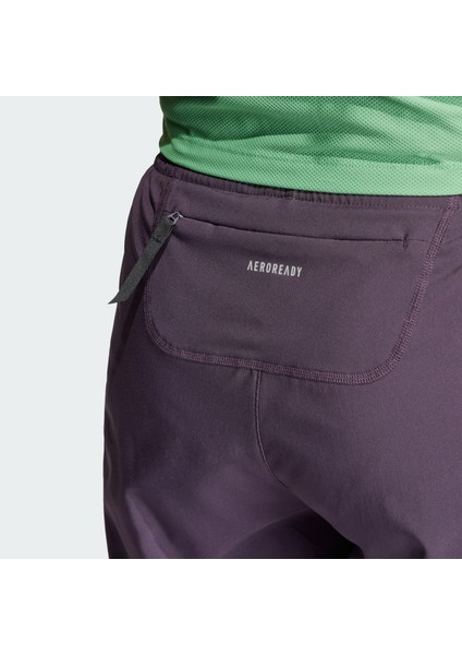 Performance IY0709 Own The Run Shorts