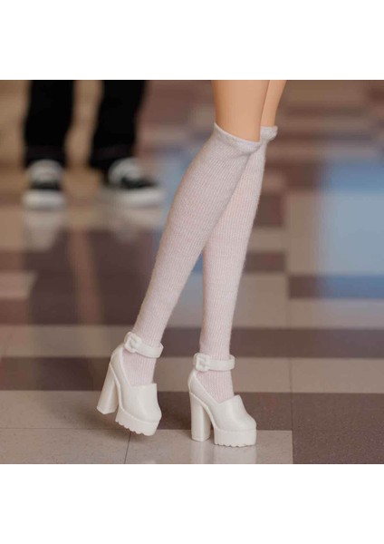 Signature Cher 30. Yıl Dönümü Özel Koleksiyon Bebeği JBJ34 fırsatları