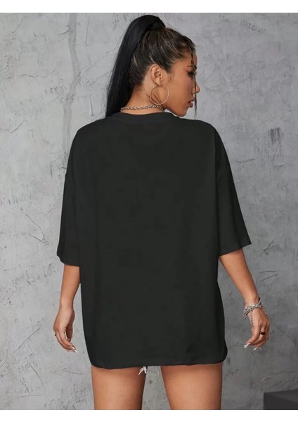 Kadın Baskılı Oversize T-Shirt - Siyah fiyatları