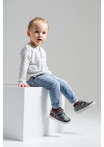 Erkek Çocuk Gri Hakiki Deri Suya Dayanıklı Anatomik Günlük Bot