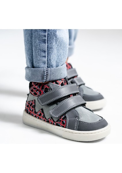 Erkek Çocuk Gri Hakiki Deri Suya Dayanıklı Anatomik Günlük Bot