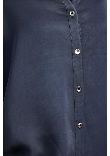 Dik Yaka ¾ Kol Yarasa Gömlek fırsatları