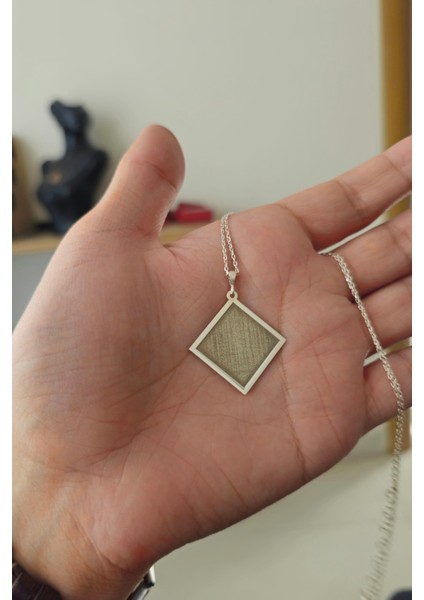 925 Ayar Gümüş Plaka Kolye