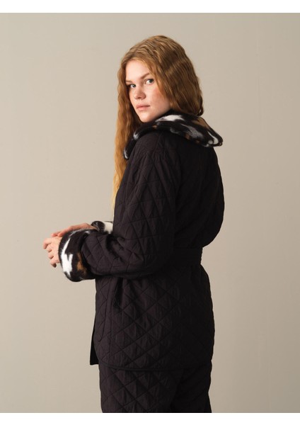 Kadın Siyah Kürklü Oversize Ceket