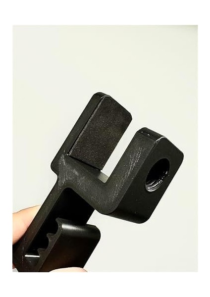 Premium Siyah Asılabilir Kulaklık – En Sağlam V4 Modeli, Kaydırmaz Keçeli, Ergonomik Masaüstü Askı, Shadow Edition (Montaj Videosunu Izlemeden Kullanmayın) fiyatları