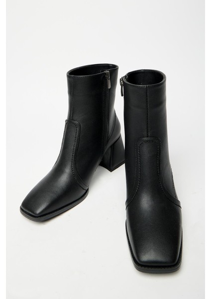 Siyah Kadın Topuklu Kare Burun Fermuarlı Bot indirimleri