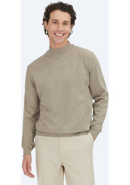 Bej Yarım Balıkçı Yaka Düz Örgü Triko Kazak